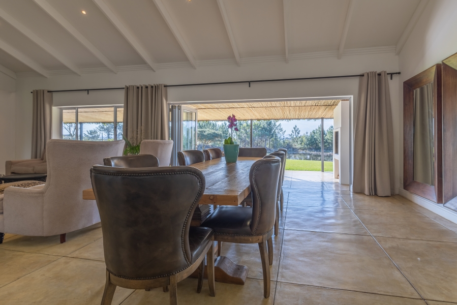 5 Bedroom Property for Sale in Plettenberg Bay Rural Western Cape